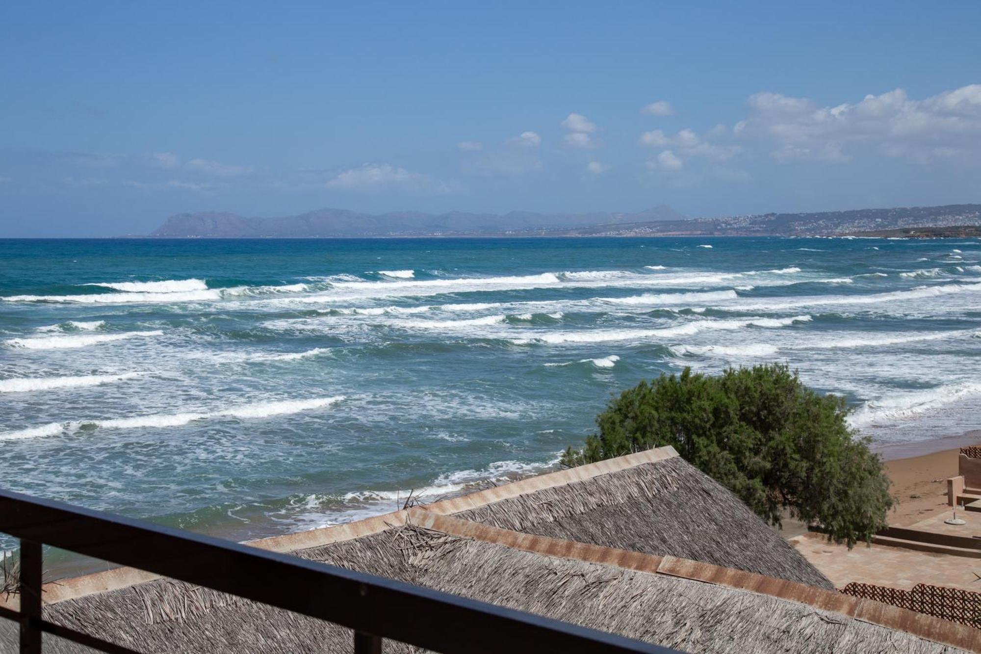 Nefeli Rooms Agia Marina  Exterior photo