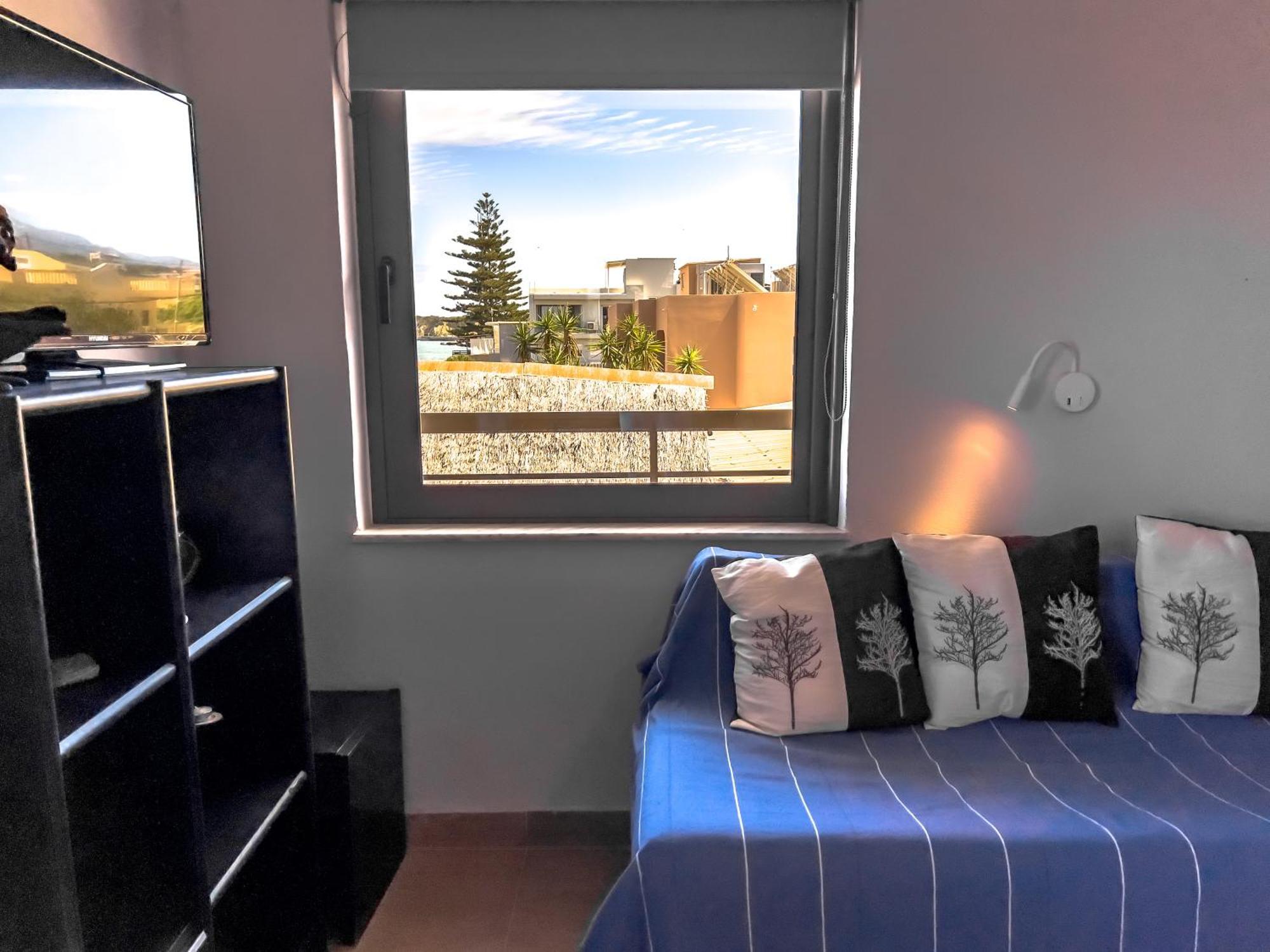 Nefeli Rooms Agia Marina  Exterior photo
