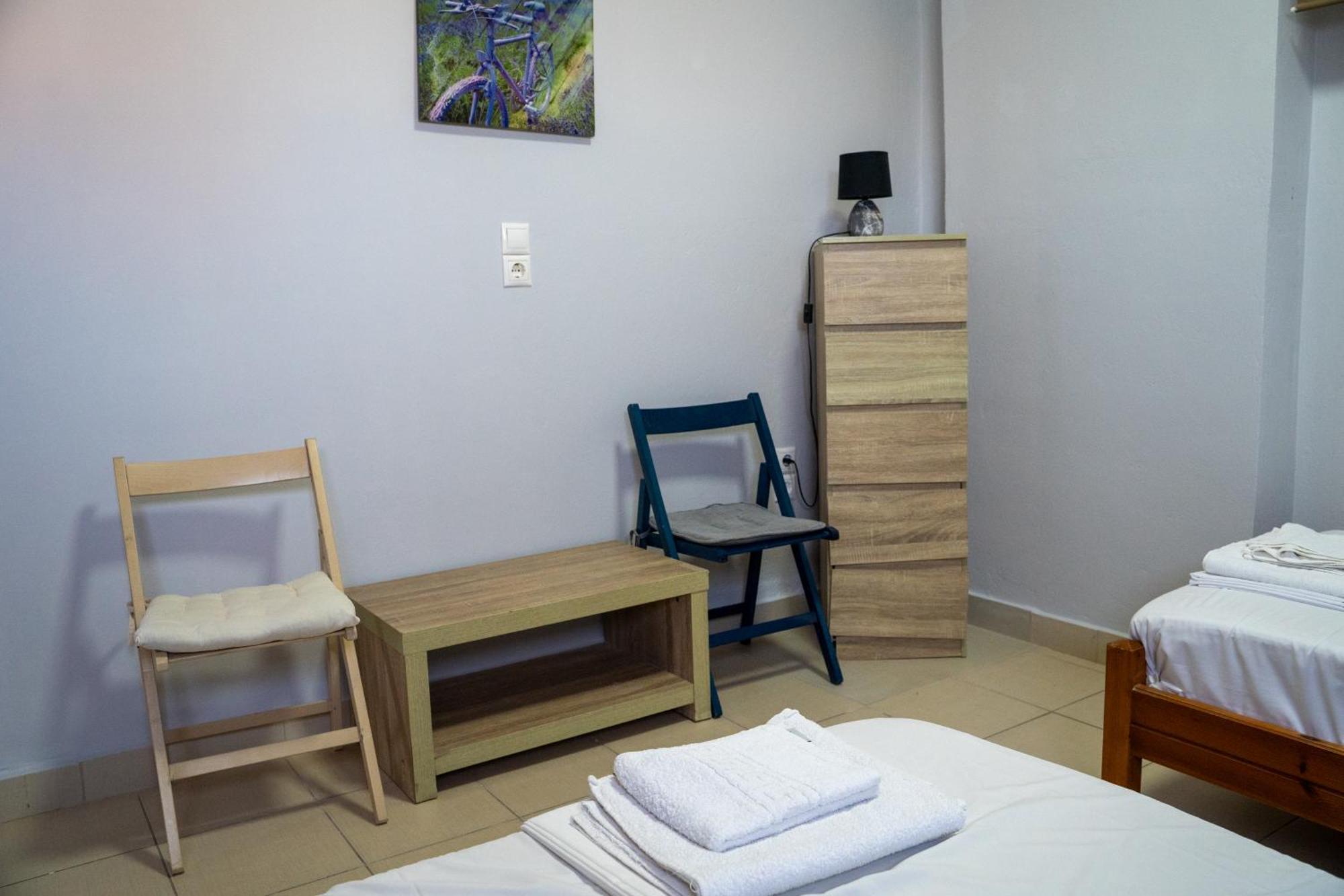 Nefeli Rooms Agia Marina  Exterior photo